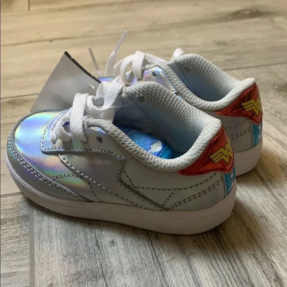 Reebok Silver and White Sneakers with Wonder Woman Accents Size 5 Baby